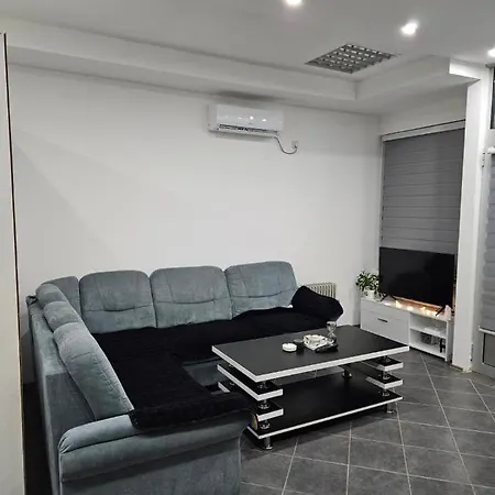 Dimitrijevic דירה באינה באשטה